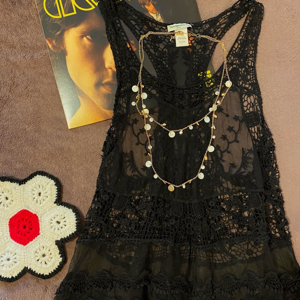 Vintage Black Lace Top 🐈‍⬛